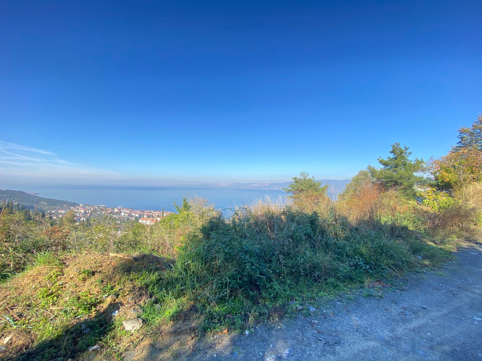 GEBMASTER'DAN GÖLCÜK ULAŞLI'DA VİLLAYA UYGUN SONSUZ DENİZ MANZARALI ARSA