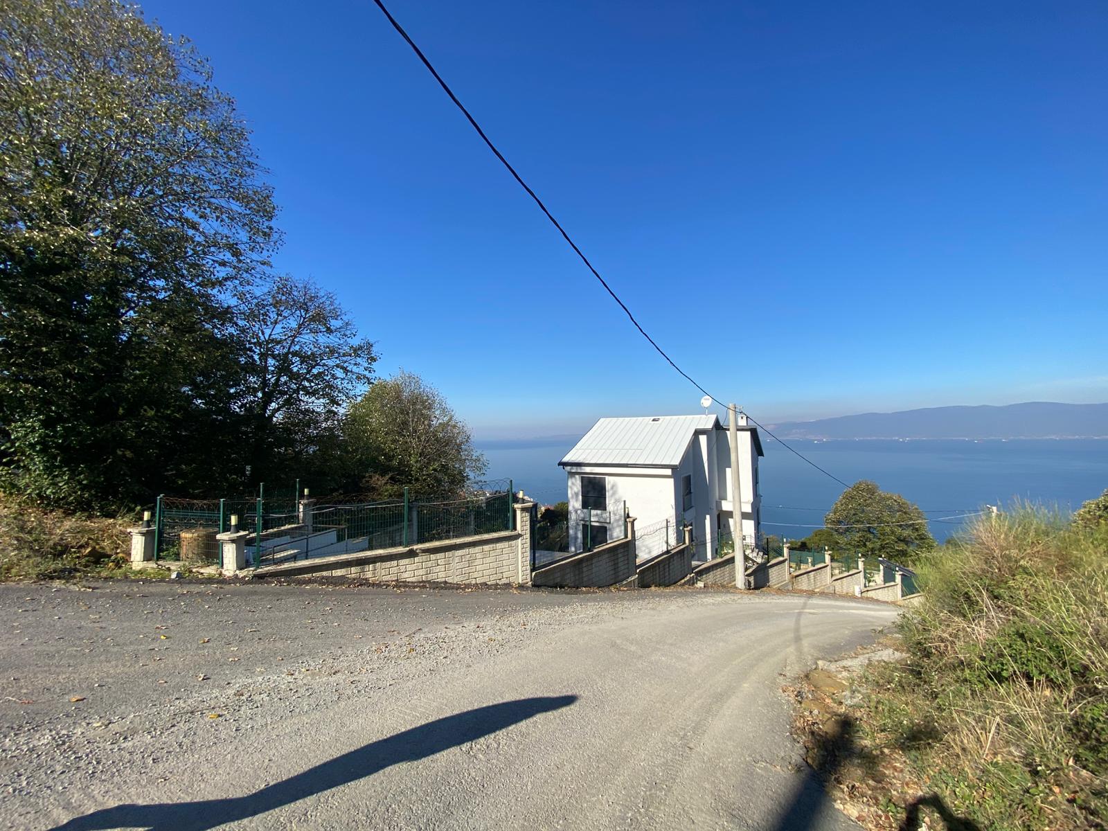 GEBMASTER'DAN GÖLCÜK ULAŞLI'DA VİLLAYA UYGUN SONSUZ DENİZ MANZARALI ARSA