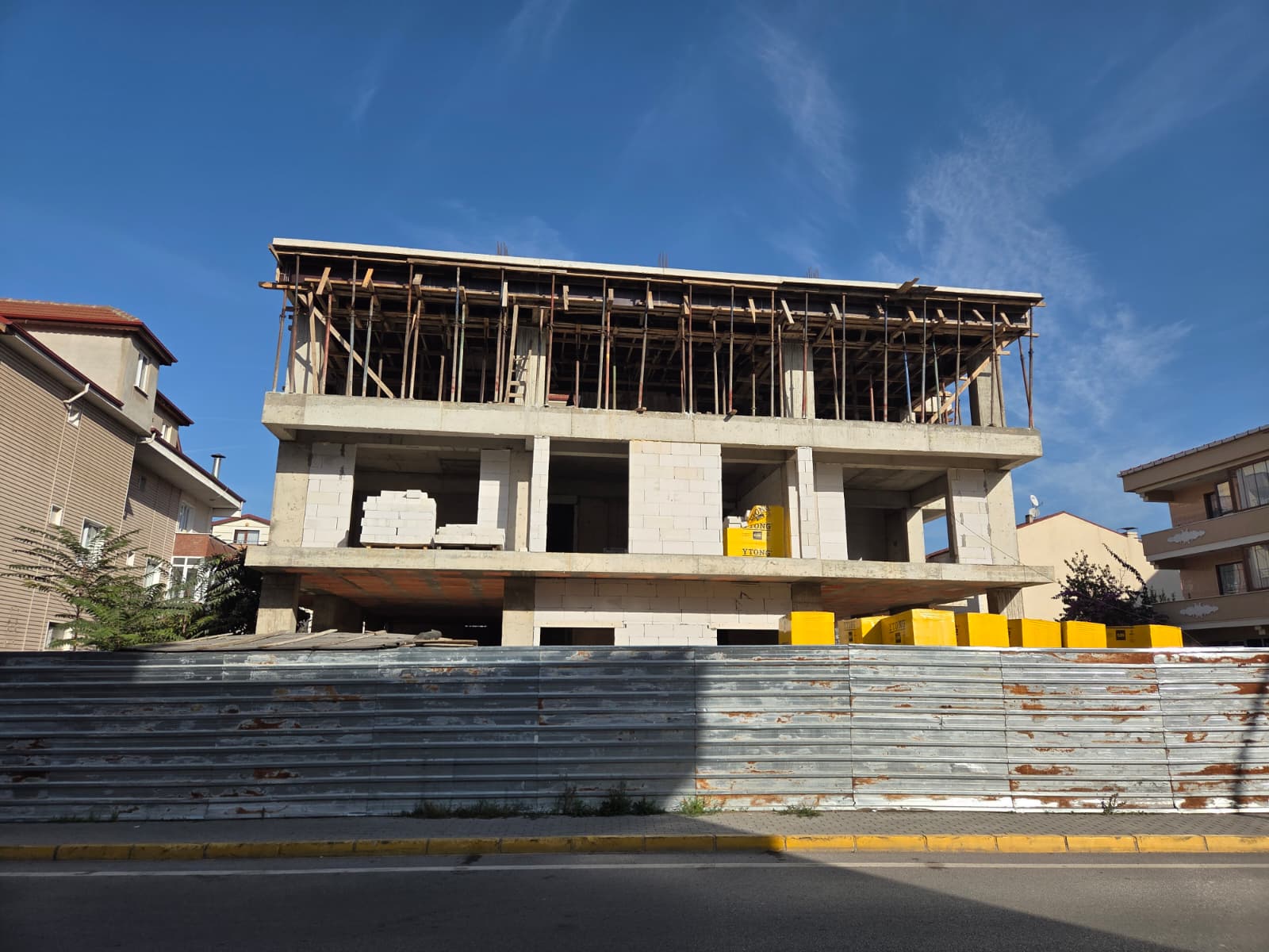 60 EVLER MERKEZİNDE SATILIK 3+1 DAİRELER.