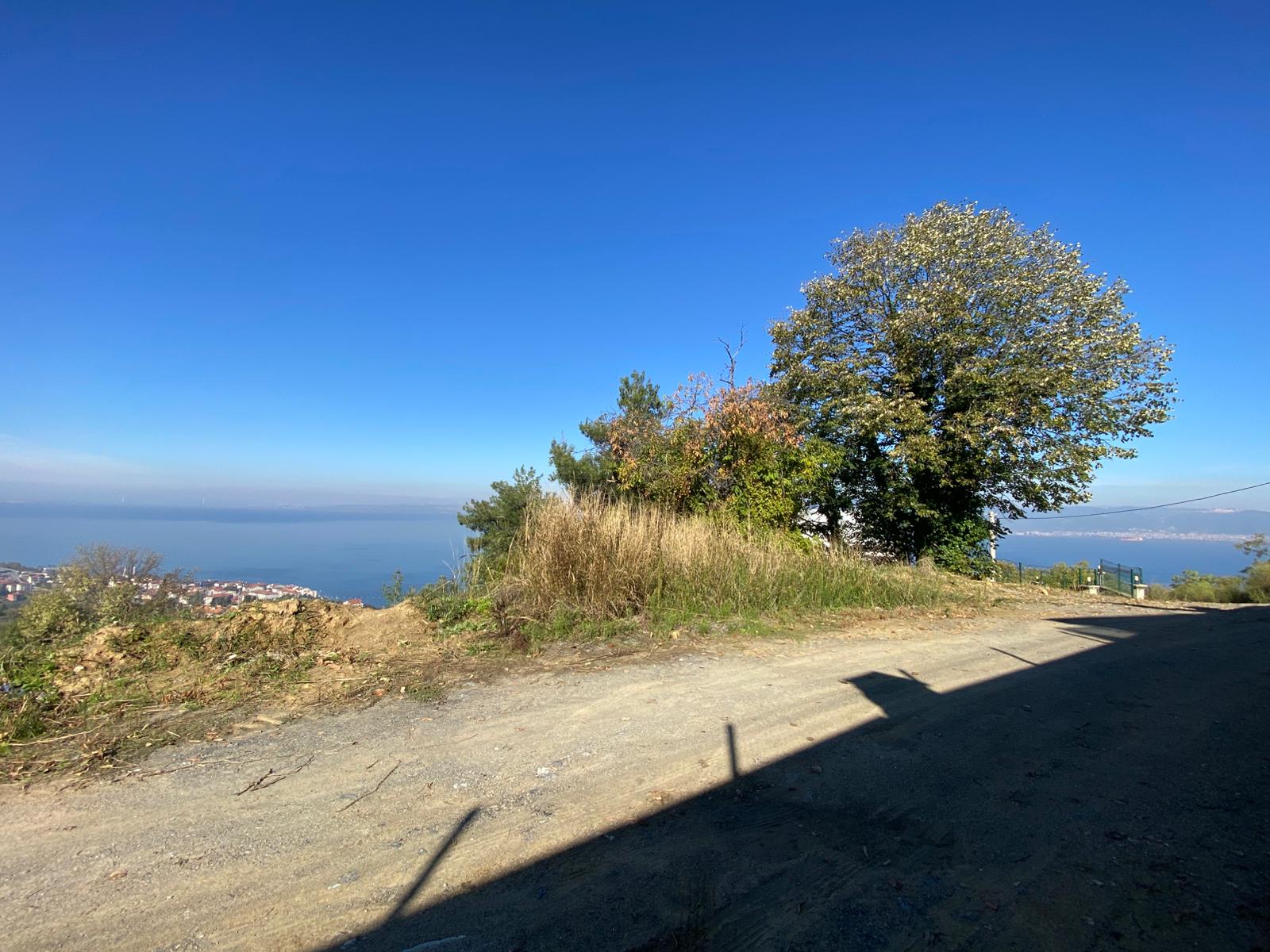 GEBMASTER'DAN GÖLCÜK ULAŞLI'DA VİLLAYA UYGUN SONSUZ DENİZ MANZARALI ARSA