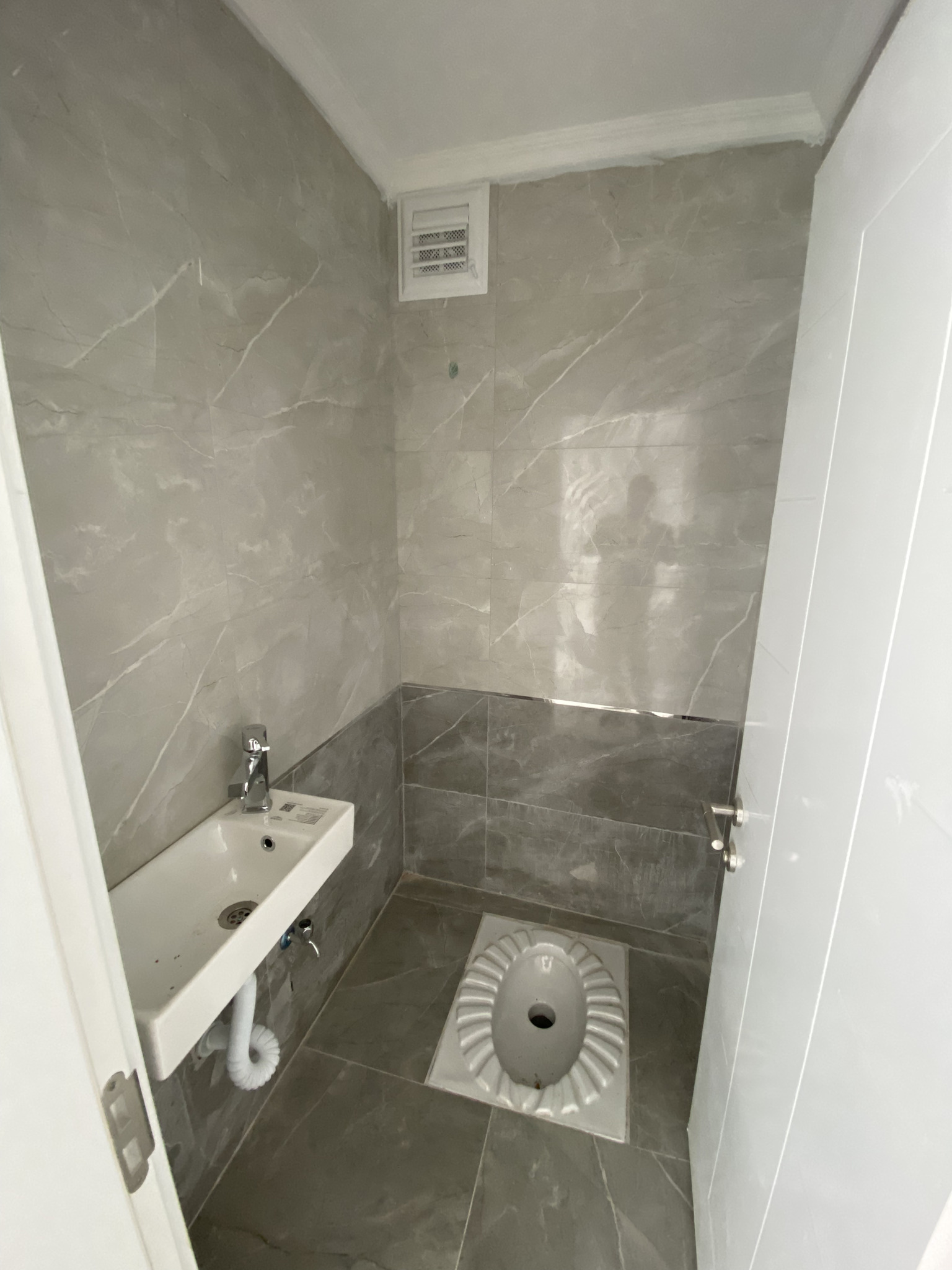 GEBMASTER'DAN 3+1 FATİH MAH. OTOPARK ÜSTÜ EBEVEYN BANYOLU SATILIK DAİRE