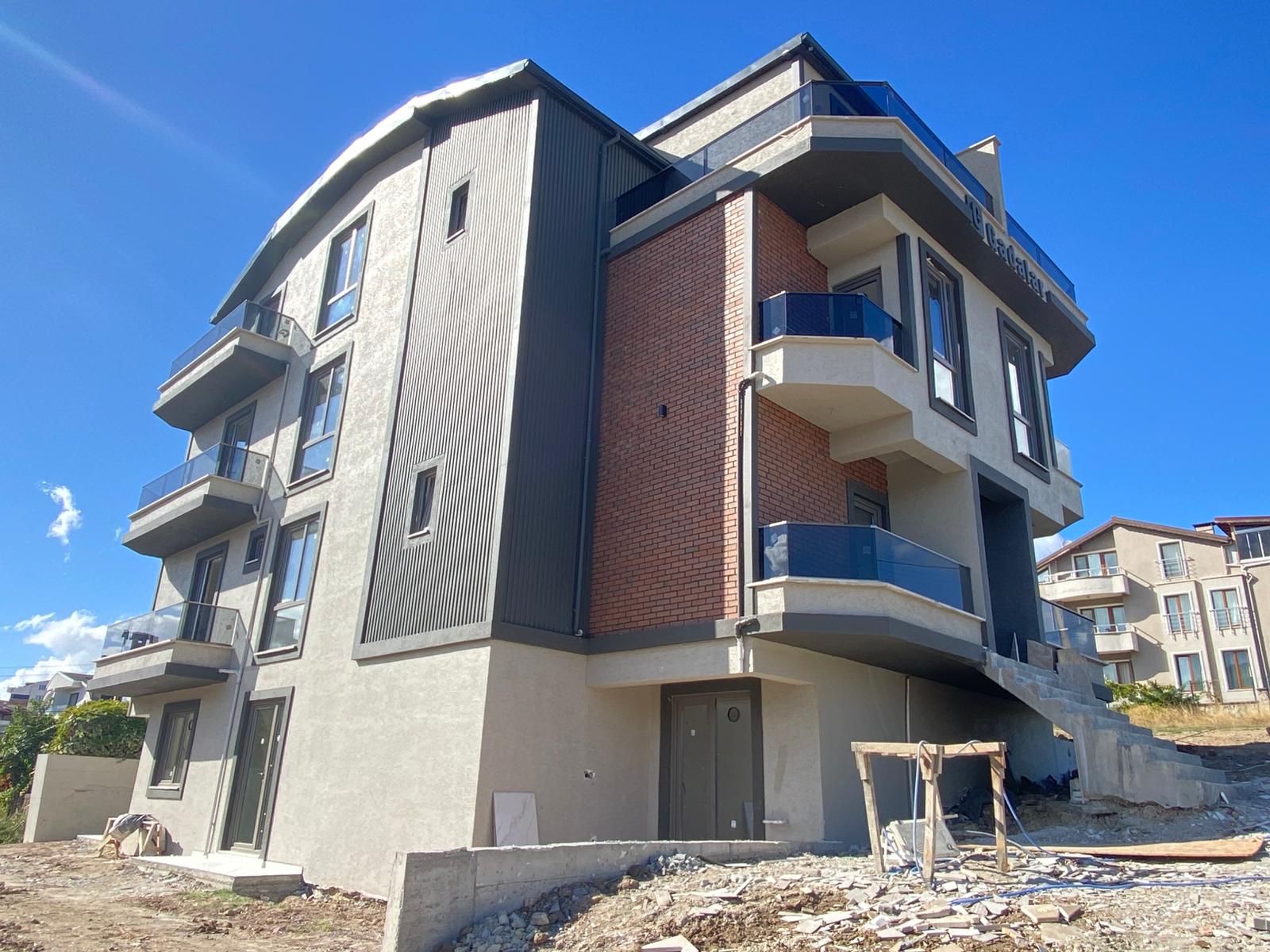 GEBMASTER'dan KREDİYE UYGUN 3+1 VERANDALI 131 m2 BAHÇE DUBLEKS