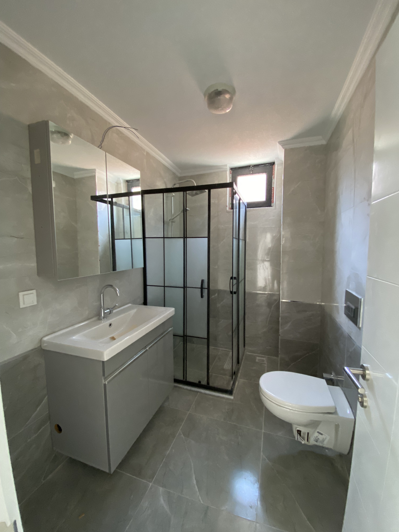 GEBMASTER'DAN 3+1 FATİH MAH. OTOPARK ÜSTÜ EBEVEYN BANYOLU SATILIK DAİRE