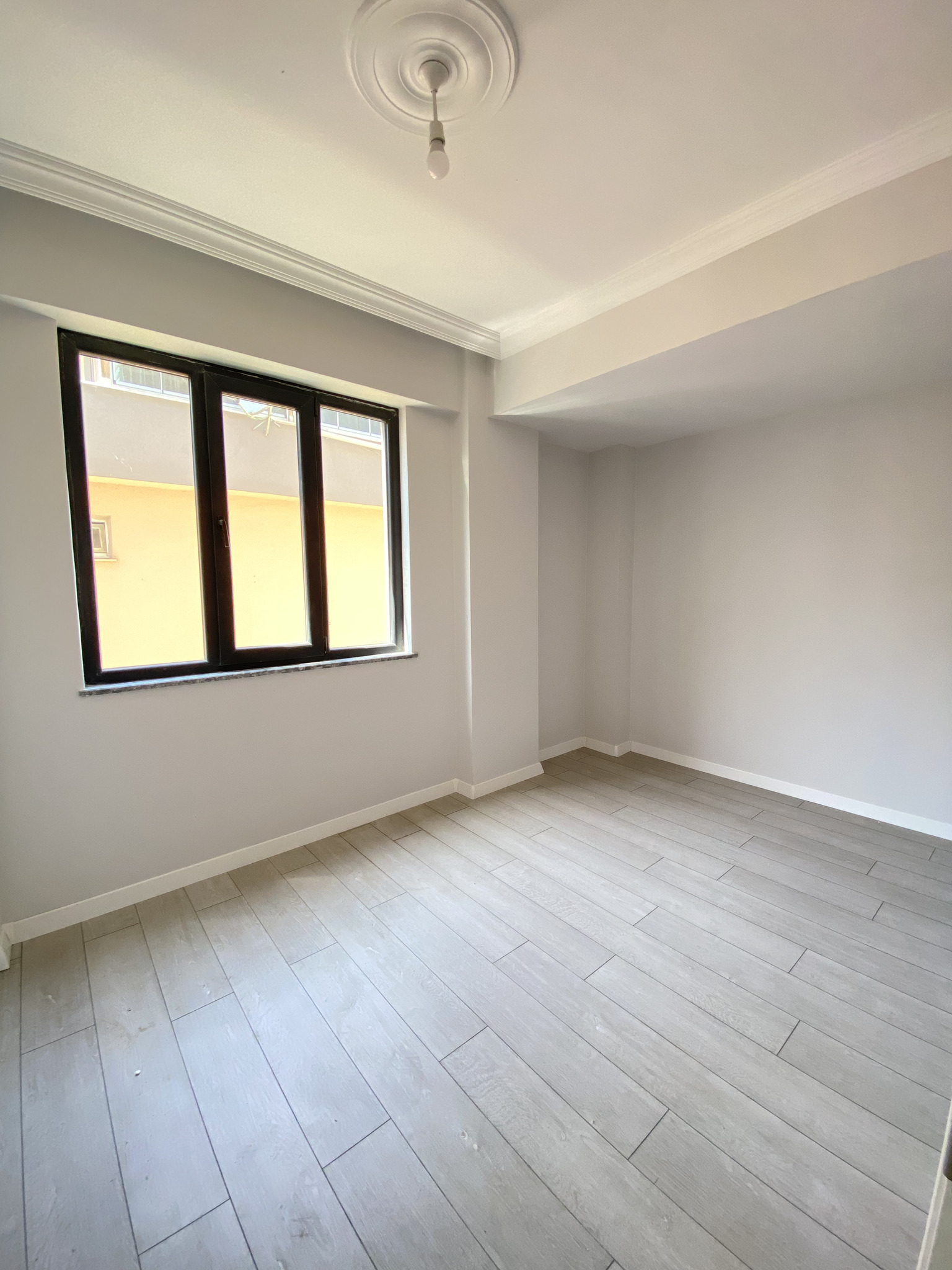 GEBMASTER'DAN 3+1 FATİH MAH. OTOPARK ÜSTÜ EBEVEYN BANYOLU SATILIK DAİRE