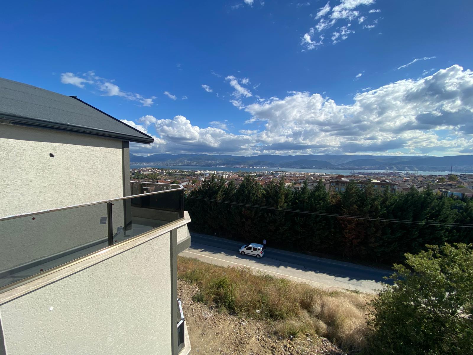 GEBMASTER'dan KREDİYE UYGUN 3+1 VERANDALI 131 m2 BAHÇE DUBLEKS