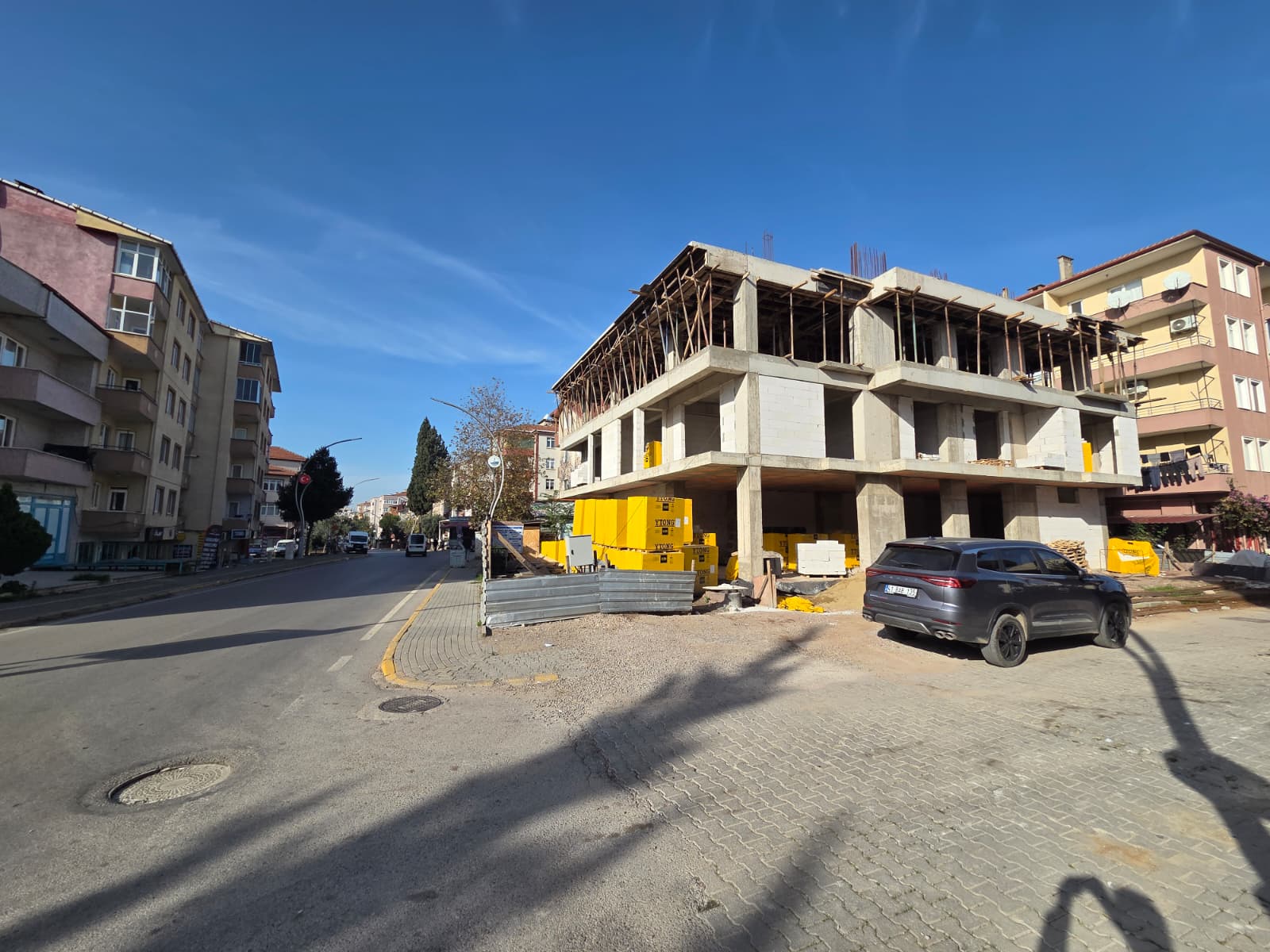 60 EVLER MERKEZİNDE SATILIK 3+1 DAİRELER.