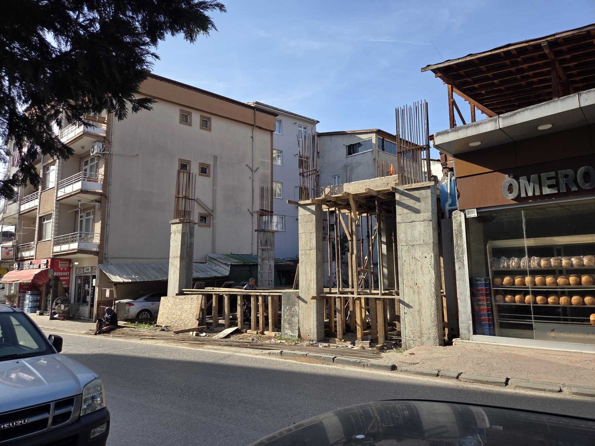 KURUÇEŞME MERKEZ'DE 2+1 SATILIK DAİRE