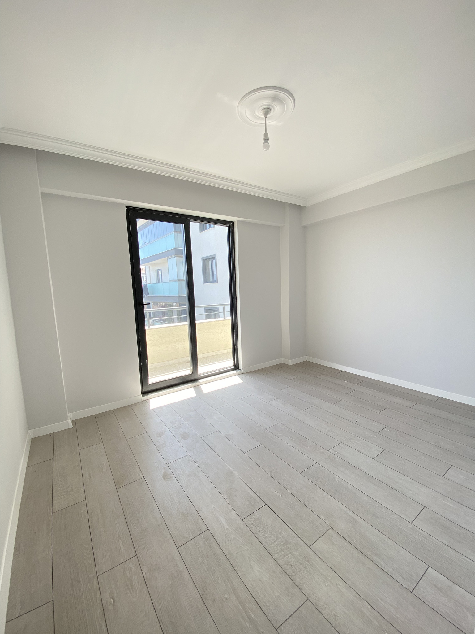 GEBMASTER'DAN 3+1 FATİH MAH. OTOPARK ÜSTÜ EBEVEYN BANYOLU SATILIK DAİRE